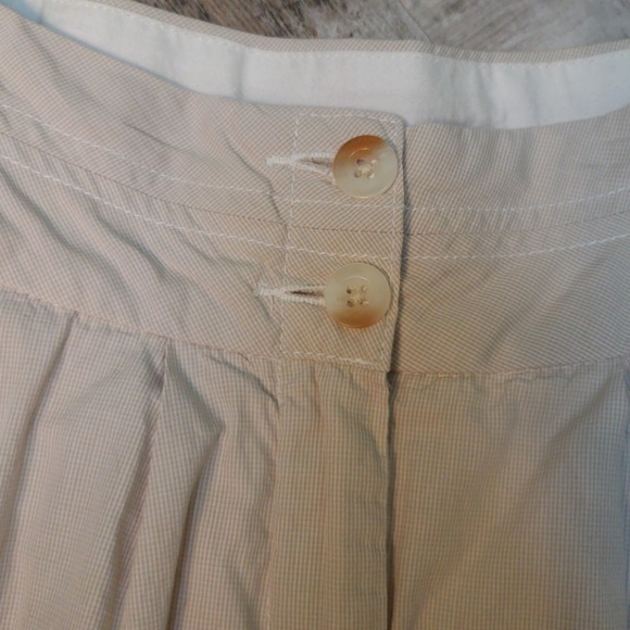 Cream a line skirt with pockets! - Picture 5 of 6